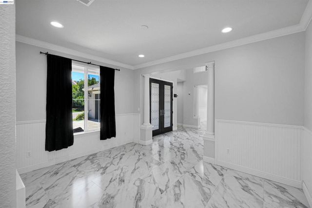 321 Myrtle Ln, Oakley, CA 94561
