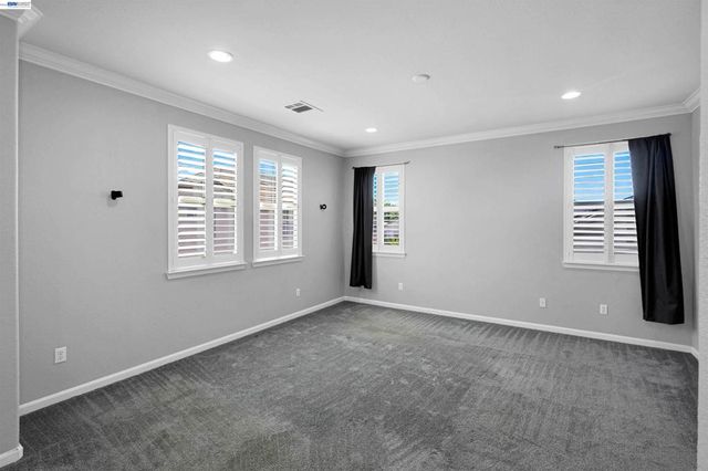 321 Myrtle Ln, Oakley, CA 94561