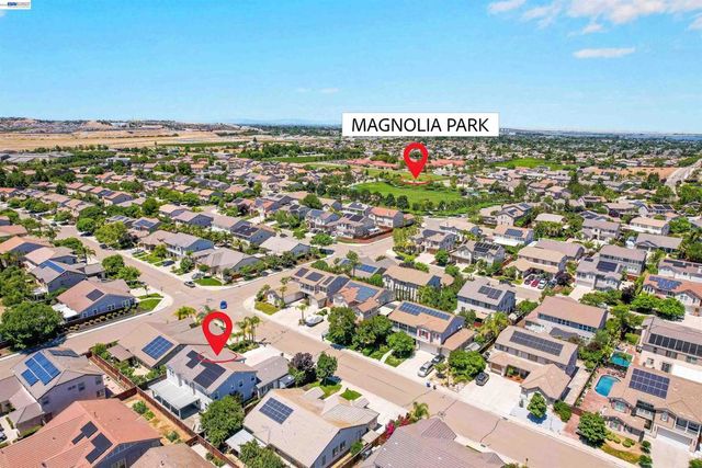 321 Myrtle Ln, Oakley, CA 94561