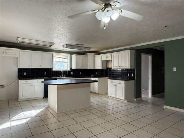 4012 TRINITY CHURCH Road, Pineville, LA 71360