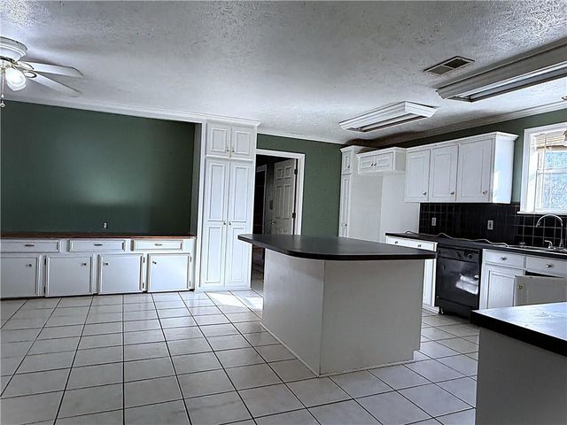 4012 TRINITY CHURCH Road, Pineville, LA 71360