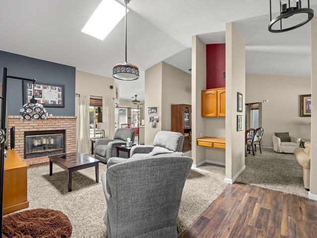 1575 E Niles, Fresno, CA 93720