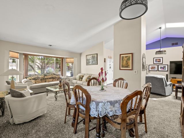 1575 E Niles, Fresno, CA 93720