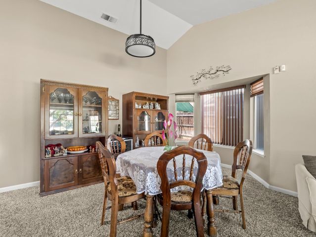 1575 E Niles, Fresno, CA 93720