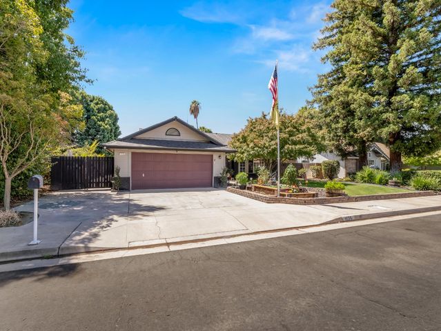1575 E Niles, Fresno, CA 93720