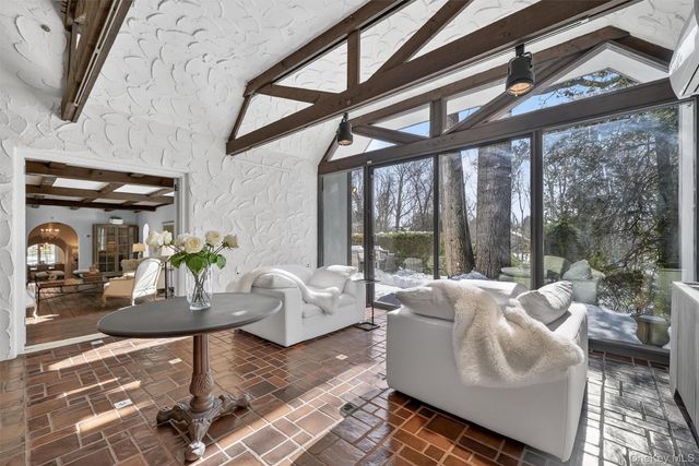 181 Hillair Circle, White Plains, NY 10605