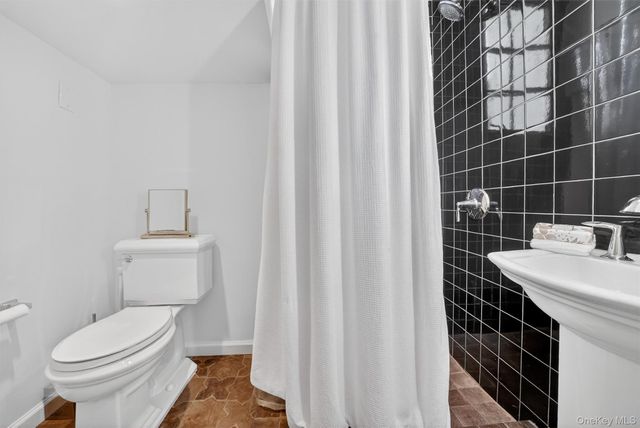 181 Hillair Circle, White Plains, NY 10605