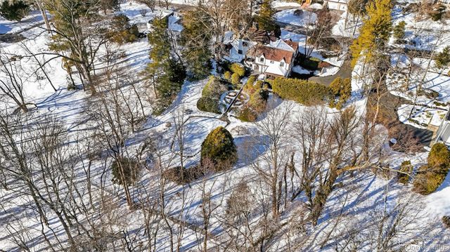 181 Hillair Circle, White Plains, NY 10605