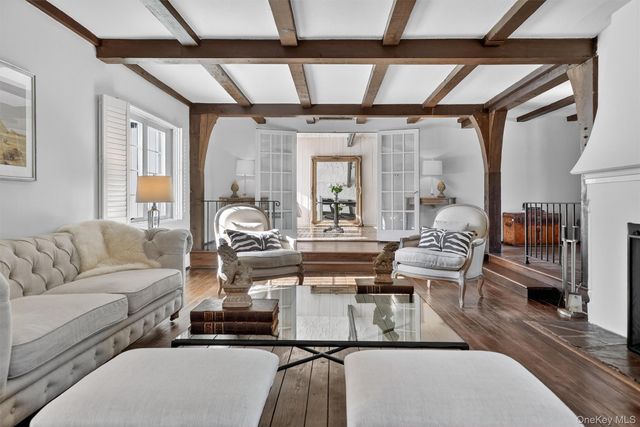 181 Hillair Circle, White Plains, NY 10605