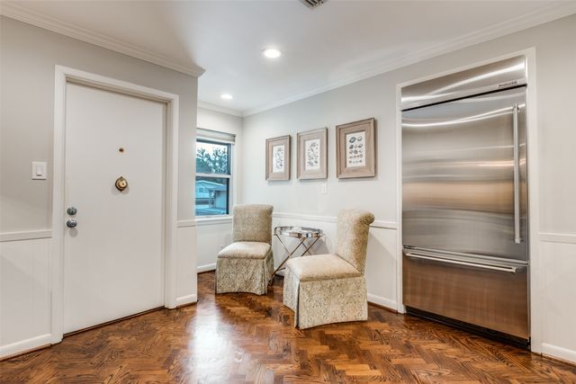 6130 Bandera Avenue D, Dallas, TX 75225