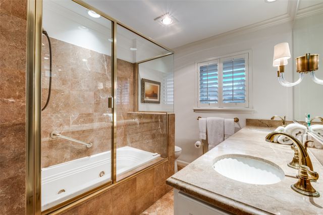 6130 Bandera Avenue D, Dallas, TX 75225