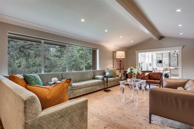 6130 Bandera Avenue D, Dallas, TX 75225