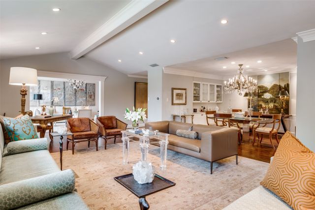 6130 Bandera Avenue D, Dallas, TX 75225