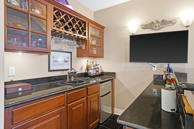 15 LEXIBELLE DR, Columbia, MO 65201