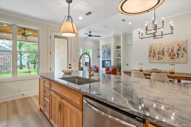 7146 Holly Square Court, Tyler, TX 75703