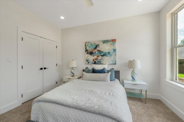 7146 Holly Square Court, Tyler, TX 75703