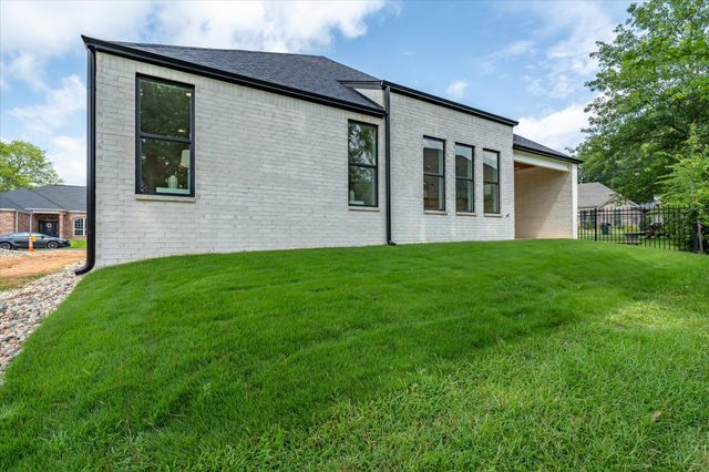 7146 Holly Square Court, Tyler, TX 75703