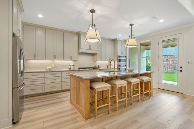 7146 Holly Square Court, Tyler, TX 75703