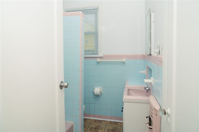 641 Naples St, Corpus Christi, TX 78404