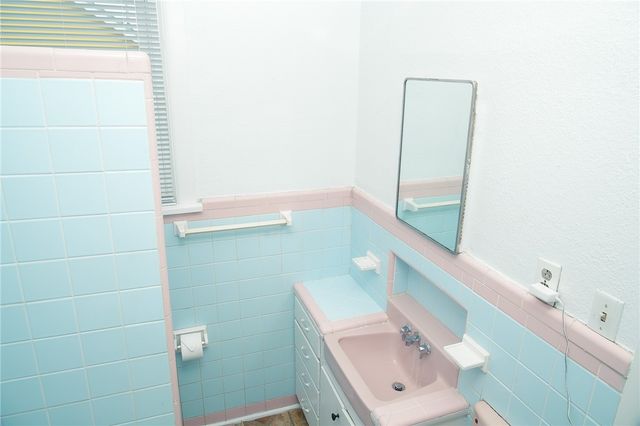 641 Naples St, Corpus Christi, TX 78404