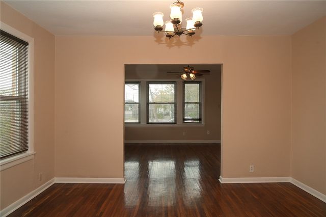 641 Naples St, Corpus Christi, TX 78404