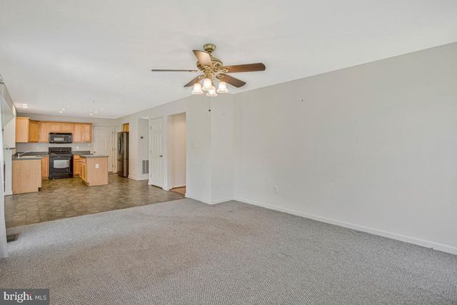 2269 SANSBURY DR, Chesapeake Beach, MD 20732