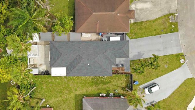 990 SW 9th Ct, Florida City, FL 33034