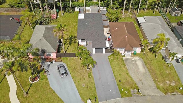 990 SW 9th Ct, Florida City, FL 33034