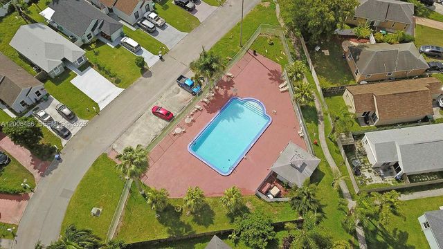 990 SW 9th Ct, Florida City, FL 33034