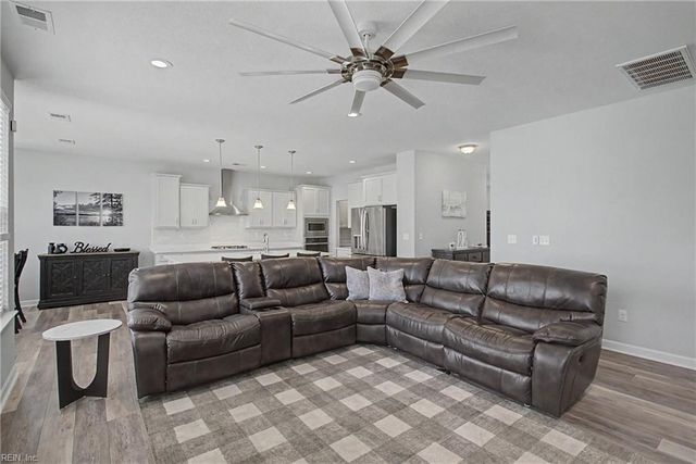 1313 Parkdale ST, Chesapeake, VA 23322