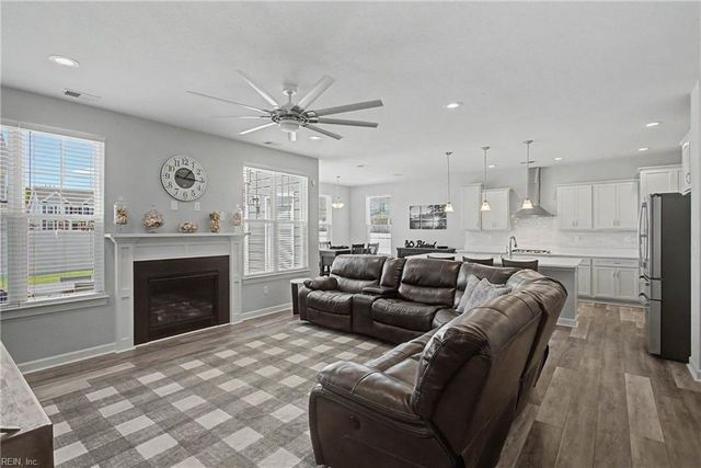 1313 Parkdale ST, Chesapeake, VA 23322