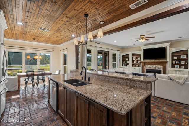 7 Tinwood Lane, Petal, MS 39465