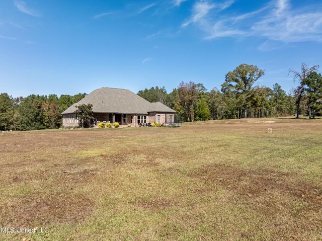 7 Tinwood Lane, Petal, MS 39465