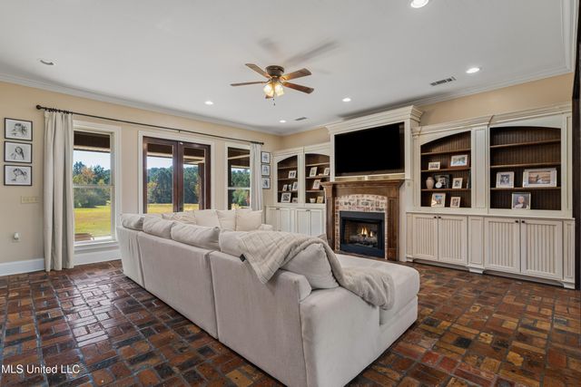 7 Tinwood Lane, Petal, MS 39465