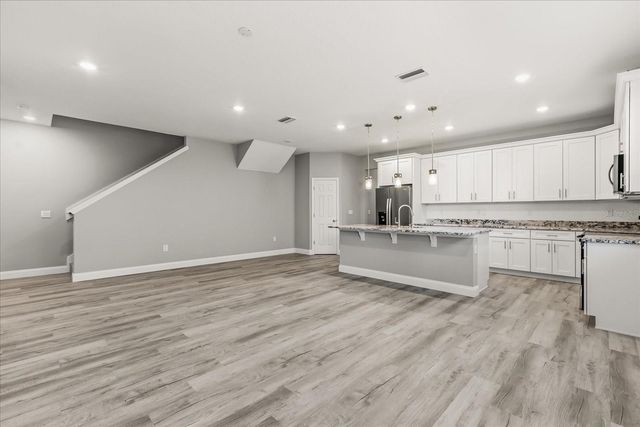 2226 SOUTHWEST ROAD, Sanford, FL 32771