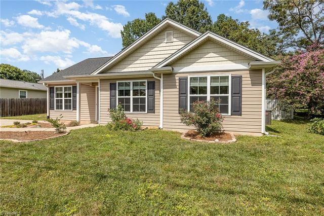 261 Raymond Street, Mocksville, NC 27028