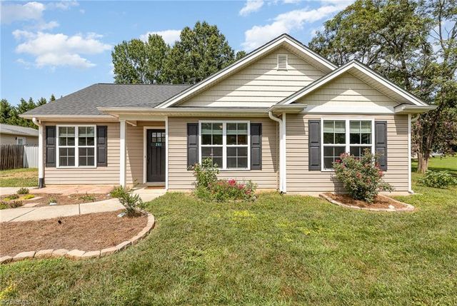 261 Raymond Street, Mocksville, NC 27028