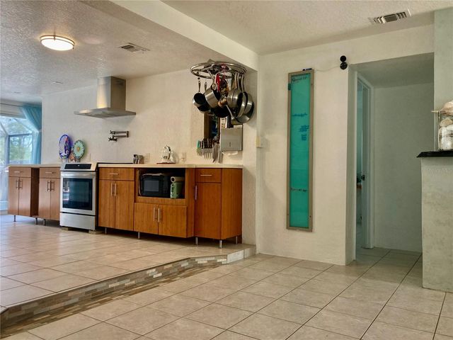 232 DARST AVENUE, Punta Gorda, FL 33950