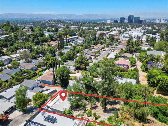 5244 Baza Avenue, Woodland Hills, CA 91364
