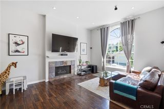 5244 Baza Avenue, Woodland Hills, CA 91364