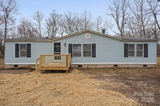 2464 Puetts Chapel Road, Bessemer City, NC 28016