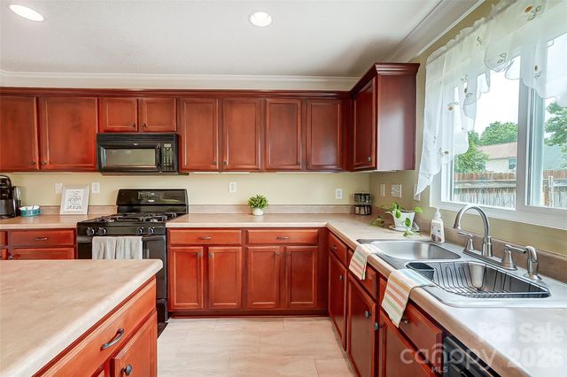 2717 Markham Woods Court, Charlotte, NC 28214