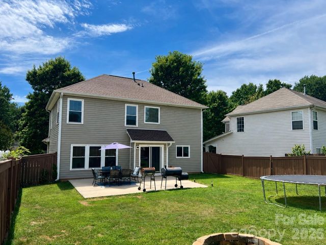 2717 Markham Woods Court, Charlotte, NC 28214