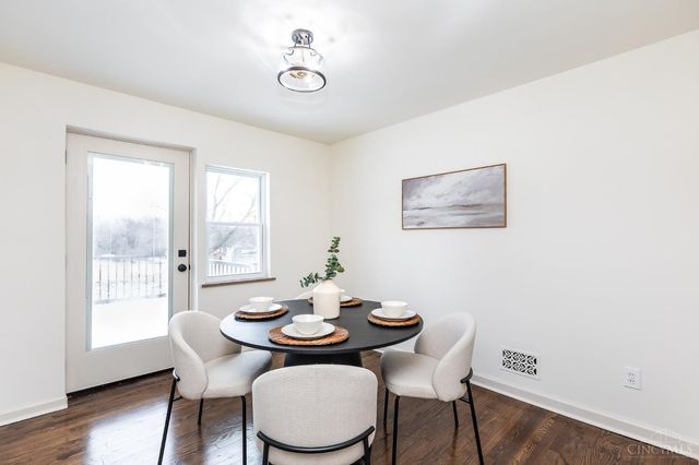 5858 Giffindale Drive, Green Twp, OH 45239