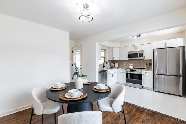 5858 Giffindale Drive, Green Twp, OH 45239