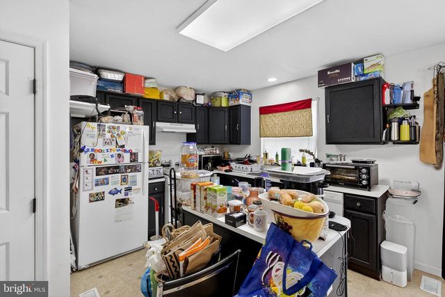 27 E NEWTOWN PL, Newark, DE 19702