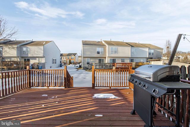 27 E NEWTOWN PL, Newark, DE 19702