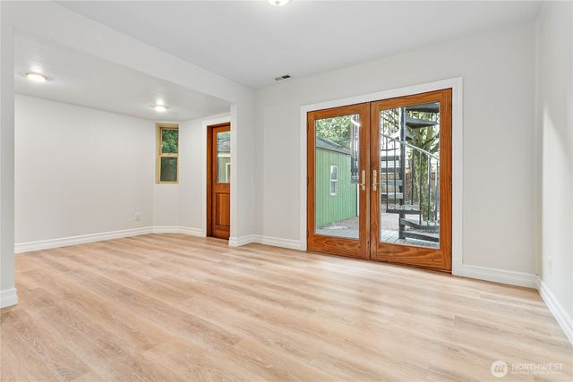 1100 Greenleaf Avenue, Burlington, WA 98233