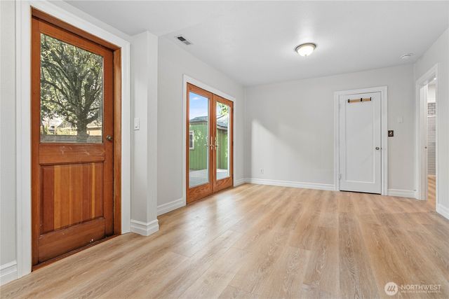 1100 Greenleaf Avenue, Burlington, WA 98233