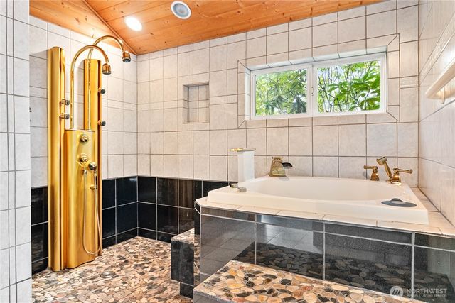 1100 Greenleaf Avenue, Burlington, WA 98233